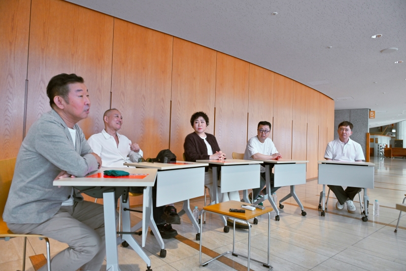 新国立劇場_焼肉ドラゴン_座談会_インタビュー_800
